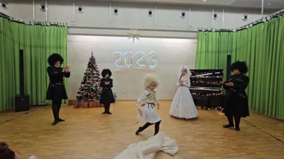 2025-12-21 NG Konzert Oskar FLAMINGOS00038 