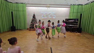 2025-12-21 NG Konzert Oskar MULTIKI00045 