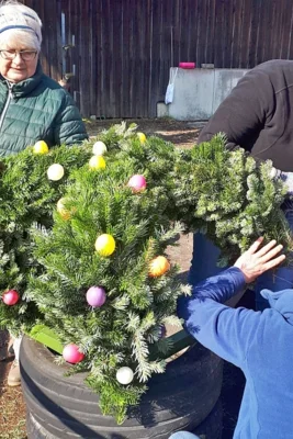 Foto des Albums: Osterbrunnenschmücken 2026