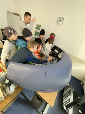 Foto des Albums: Die Klasse 5a besucht das Bahnwerk in Cottbus