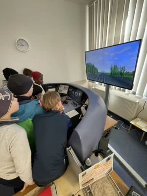 Foto des Albums: Die Klasse 5a besucht das Bahnwerk in Cottbus