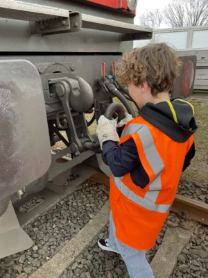 Foto des Albums: Die Klasse 5a besucht das Bahnwerk in Cottbus