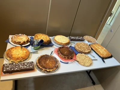 Das stehehn die leckeren Kuchen vom Heimatverein Ketzin - gro&szlig;en Dank 