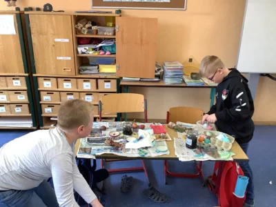 Foto des Albums: Ostergrüße aus der Schule