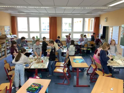 Foto des Albums: Ostergrüße aus der Schule