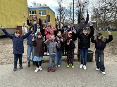 Foto des Albums: Ostergrüße aus der Schule