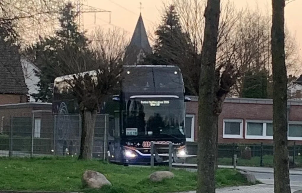 Bild: Gute Fahrt Jungs! Spanien Ole!