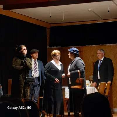 Sprakeb&uuml;ller Laienspielgruppe  (Bild vergr&ouml;&szlig;ern)