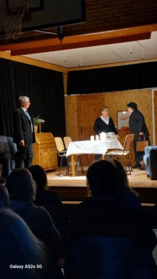 Sprakeb&uuml;ller Laienspielgruppe  (Bild vergr&ouml;&szlig;ern)