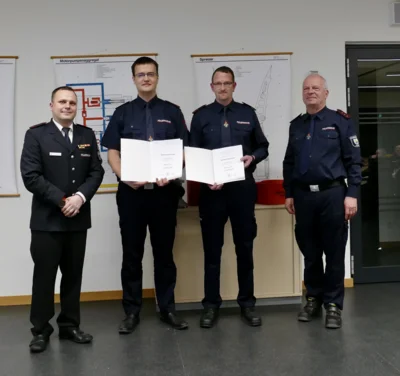Bef&ouml;rderung Kam Thoma und Kunz  (Bild vergr&ouml;&szlig;ern)