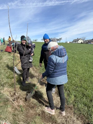 Foto des Albums: Baumpflanzaktion vom 28.03.2026