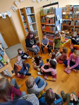 Foto des Albums: Besuch in der Gemeindebücherei