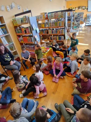Foto des Albums: Besuch in der Gemeindebücherei