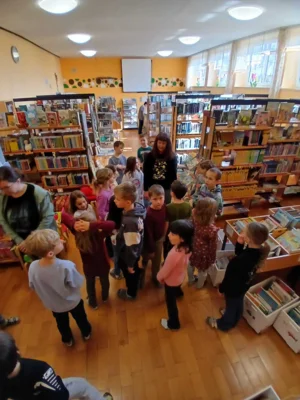 Foto des Albums: Besuch in der Gemeindebücherei