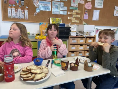Foto des Albums: Osterfrühstück