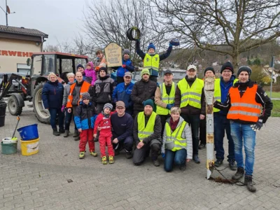 Gruppenfoto der Teilnehmer  (Bild vergr&ouml;&szlig;ern)