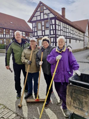 Foto des Albums: Grabfeld räumt auf 2026