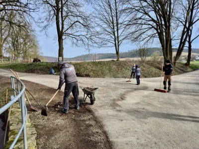 Foto des Albums: Grabfeld räumt auf 2026
