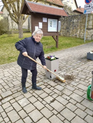 Foto des Albums: Grabfeld räumt auf 2026