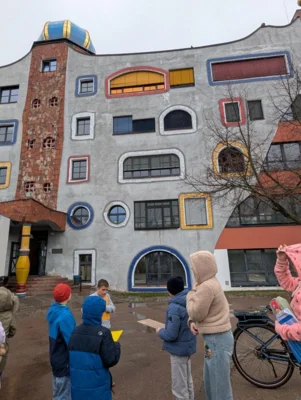 Foto des Albums: Exkursion Hundertwasserschule Wittenberg Klassen 4a und 4b