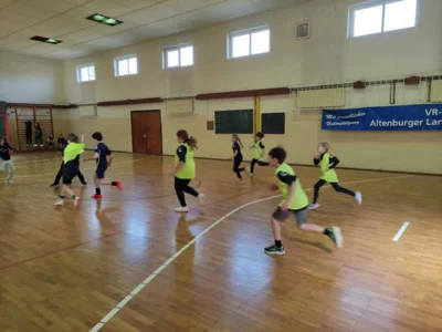 Foto des Albums: Fußballtag Klasse 3 und 4