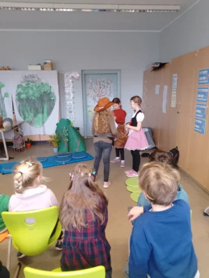 Foto des Albums: Theaterstück Klasse - Rotkäppchen