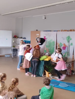 Foto des Albums: Theaterstück Klasse - Rotkäppchen