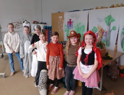 Foto des Albums: Theaterstück Klasse - Rotkäppchen