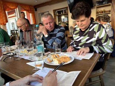 Foto des Albums: Weinverkostung in Neuendorf