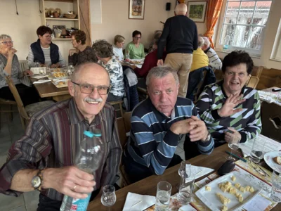 Foto des Albums: Weinverkostung in Neuendorf
