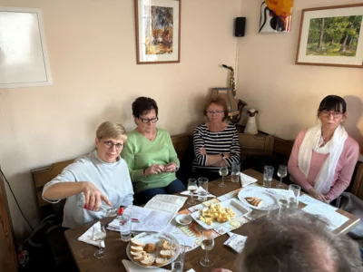 Foto des Albums: Weinverkostung in Neuendorf
