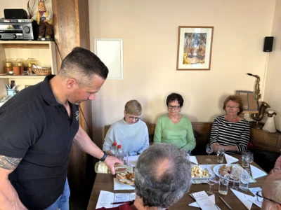 Foto des Albums: Weinverkostung in Neuendorf