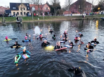 Foto des Albums: 25. Osterfackelschwimmen in Plau am See