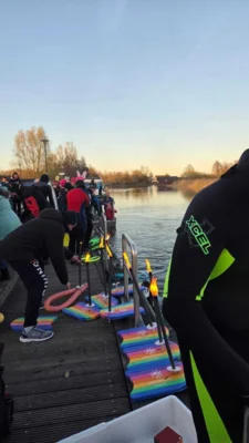 Foto des Albums: 25. Osterfackelschwimmen in Plau am See