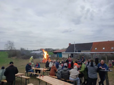 Foto des Albums: Osterfeuer Tessenow und Poltnitz