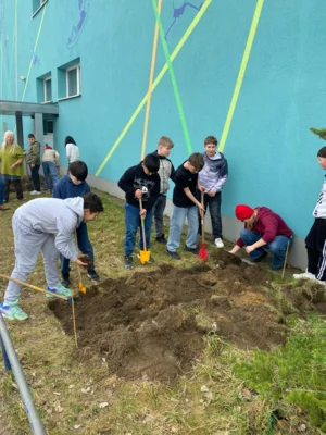 Foto des Albums: Unsere Ackerdemie: Der 1. Spatenstich
