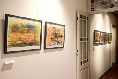 Foto des Albums: Ausstellungseröffnung Gabriele Styppa »Haupt- und Nebenwege« Malerei - Fotografie - Objekte