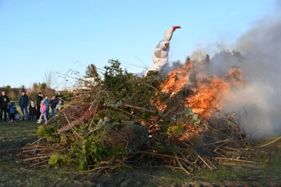 Foto des Albums: Osterfeuer in Groß Oßnig am 04.04.26