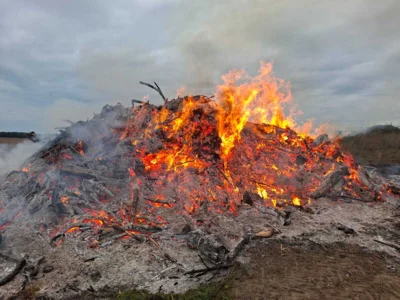 Foto des Albums: Osterfeuer Kerkau