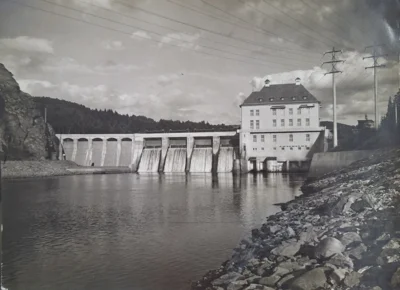 Kraftwerk H&ouml;llenstein Bild 10 Stadtarchiv Straubing  (Bild vergr&ouml;&szlig;ern)