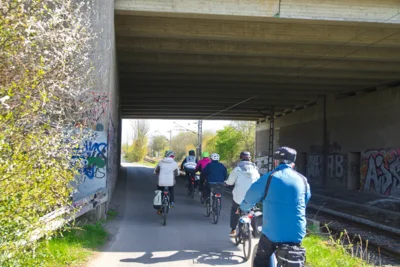 Unter der A2  (Bild vergr&ouml;&szlig;ern)