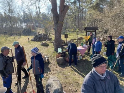 Foto des Albums: Frühjahrsputz Naturlehrpfad 2026