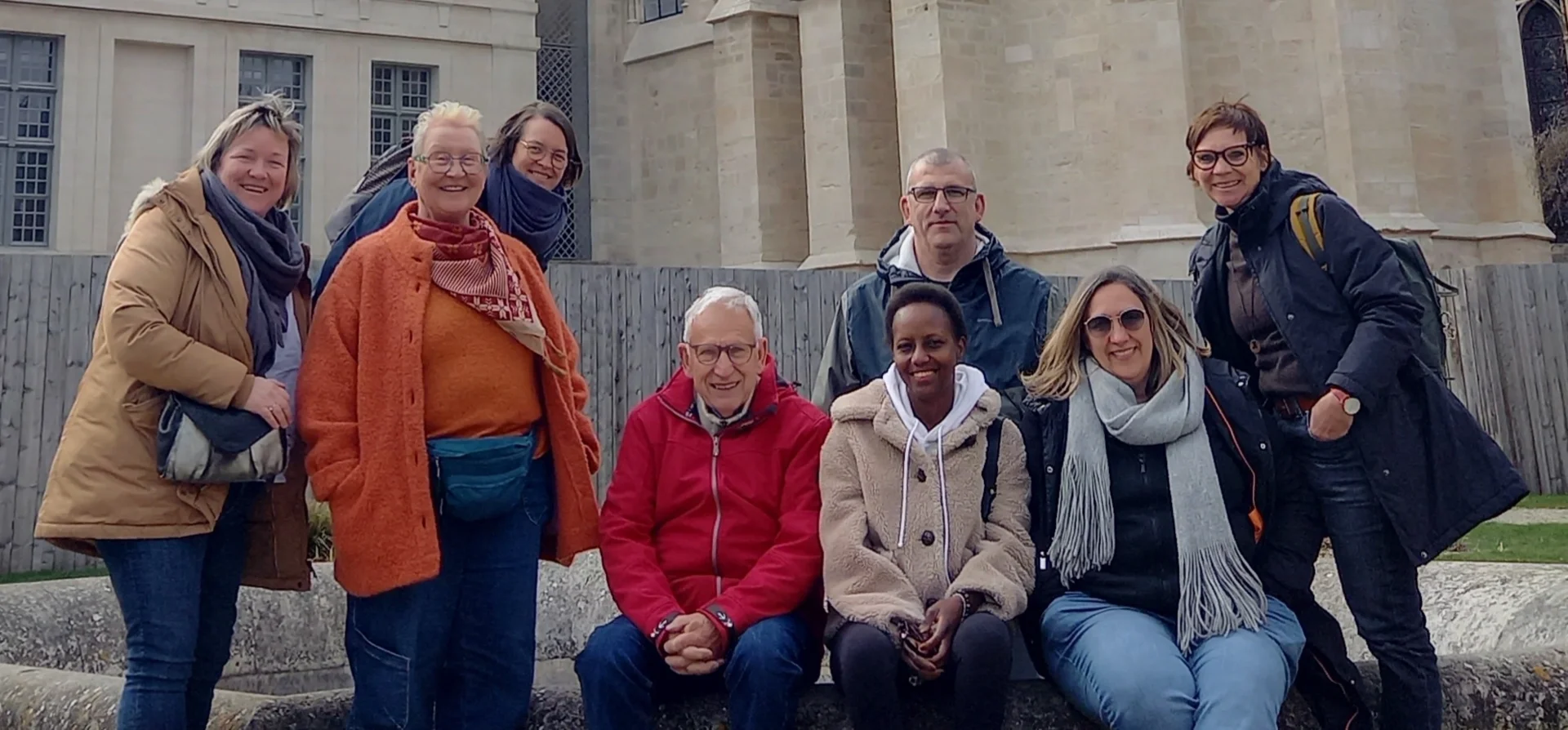 Bild: Treffpunkt für die Ehrenamtler aus Ennigerloh und Lessay war an der Kathedrale in Reims.