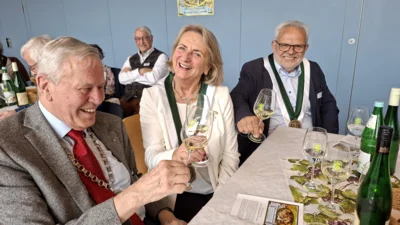 Foto des Albums: Weincolloquium: 100 Jahre Winzersturm