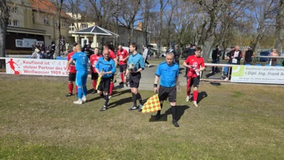 Foto des Albums: Bilder vom flotten Spiel in Weißwasser (Turnerheim)
