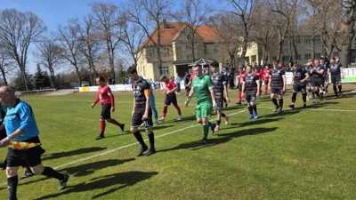 Foto des Albums: Bilder vom flotten Spiel in Weißwasser (Turnerheim)