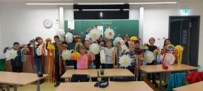 Foto des Albums: Ferienhort - Frühlingsbasteln 🌺 ☀️