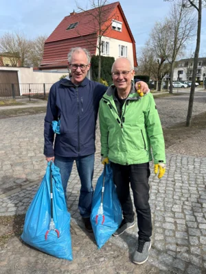 Zwei flei&szlig;ige Helfer (Foto: Norbert Illiges)  (Bild vergr&ouml;&szlig;ern)
