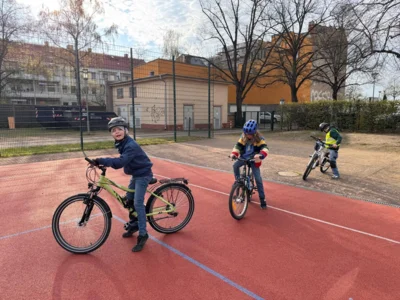Foto des Albums: Fahrrad macht Schule: Sicher unterwegs von Anfang an