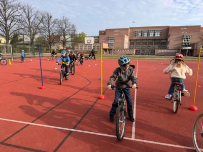 Foto des Albums: Fahrrad macht Schule: Sicher unterwegs von Anfang an
